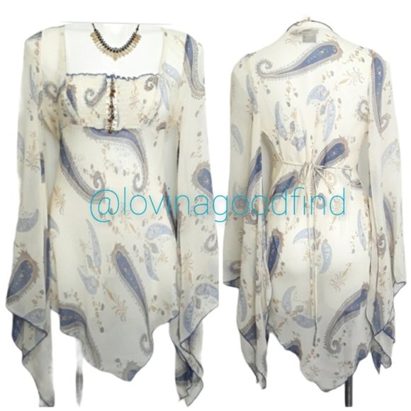 Rampage Tops - Rampage Sheer Paisley Tunic with Bell Sleeves EUC sz M